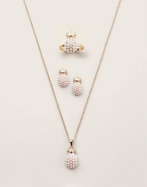 Pineapple Posh Three-Piece Set 1 Pineapple Posh Three-Piece Set
