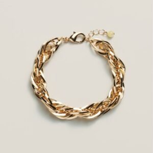 Tasteful Twist Bracelet