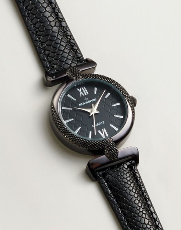 Scaled Elegance Strap Watch 3 Scaled Elegance Strap Watch